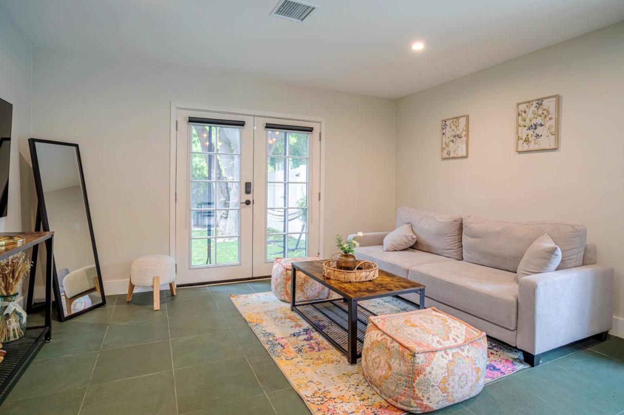 Serene 1 Bed Guest House With Patio Sleeps 6 Los Angeles Buitenkant foto